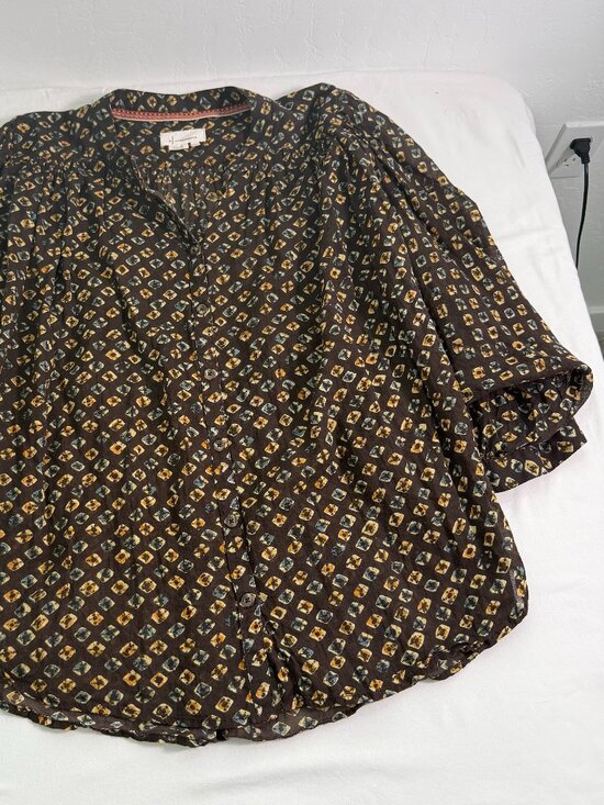 Anthropologie Tops - Anthropologie Brown Sheer Blouse Size Large Boho Print Button Front Flowy Top